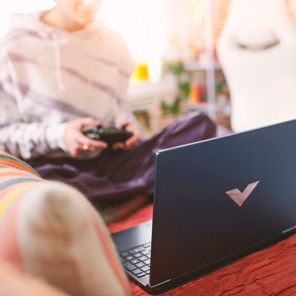 Ноутбук HP Victus 15-fb3049ua 15.6" FHD IPS AG, AMD R5-8645HS, 16GB, F512GB, NVD3050-6, DOS, синій BV8Y0EA фото