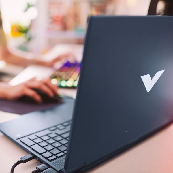 Ноутбук HP Victus 15-fb3049ua 15.6" FHD IPS AG, AMD R5-8645HS, 16GB, F512GB, NVD3050-6, DOS, синій BV8Y0EA фото