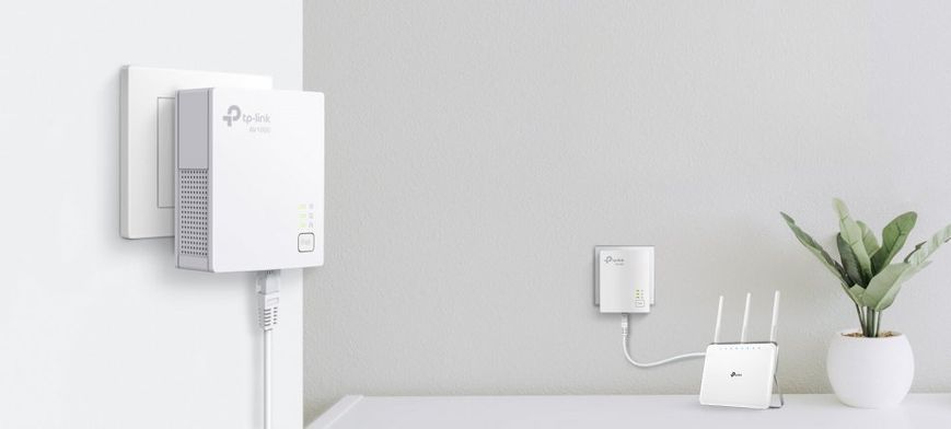 Комплект Адаптерiв Powerline TP-LINK AV1000, 1xGE, (TL-PA7017 2шт) TP-Link TL-PA7017KIT TL-PA7017KIT фото